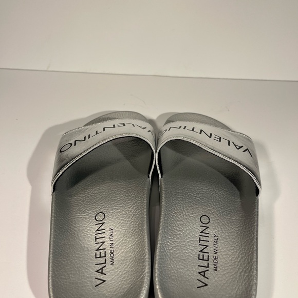 Original Valentino women's slippers bought at Macy's - Picture 2 of 6